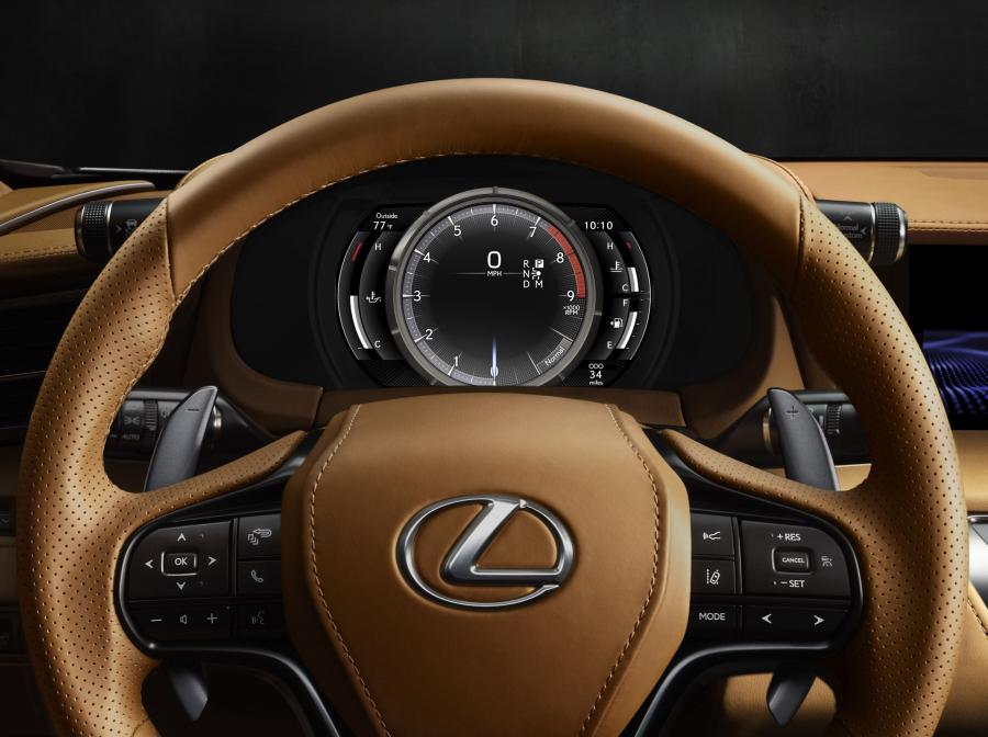 Панель приборов Lexus LC500 2016 года  (фото 58 из 74)